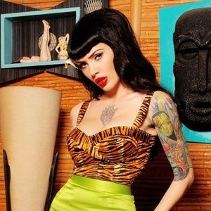 Deadly Dames vamp tiger top